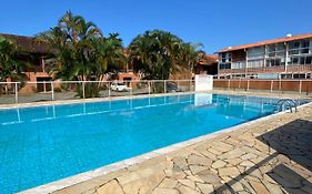 Apartamento a 250 metros da Praia do Sapê e Maranduba - Piscina e Ar condicionado